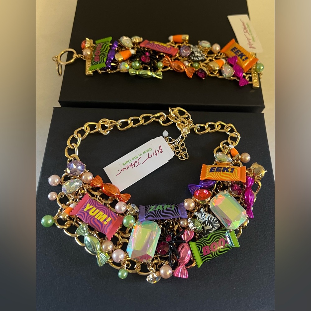 Betsey Johnson Bracelet & Necklace Set Multicolor Candy Charm - Picture 5 of 16